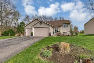610 Knollwood Ct, Annandale, MN 55302 - Photo 3