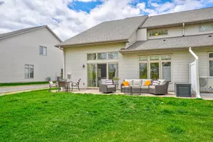16807 Edinburg Way, Lakeville, MN 55024 - Photo 9