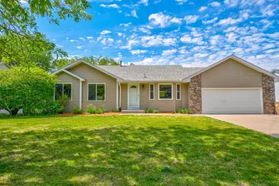 6878 Upper 28th Street N, Oakdale, MN 55128 - Photo 1