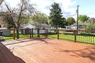 524 S 2nd St, La Crescent, MN 55947 - Photo 25