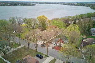 115 Lake Ave E, Winsted, MN 55395 - Photo 3