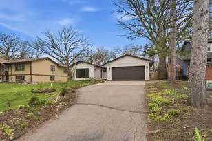 1611 10th Ave SE, Saint Cloud, MN 56304 - Photo 3