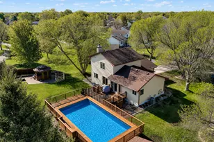9161 N Kentucky Ave N, Brooklyn Park, MN 55445 - Photo 17