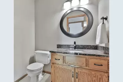 9161 N Kentucky Avenue N, Brooklyn Park, MN 55445 - Photo 41