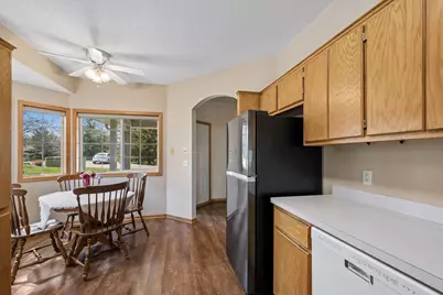 14713 Courtyard Circle, Burnsville, MN 55306 - Photo 9