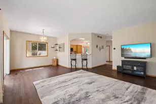 14713 Courtyard Cir, Burnsville, MN 55306 - Photo 15