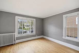 879 Charles Ave, Saint Paul, MN 55104 - Photo 3