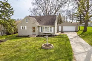 1211 S Mill St, Fergus Falls, MN 56537 - Photo 3