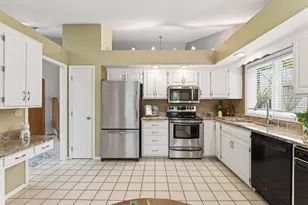 4301 Arrowhead Ct, Minnetonka, MN 55345 - Photo 11