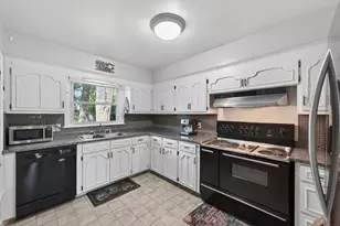 4613 Indiana Ave N, Robbinsdale, MN 55422 - Photo 11