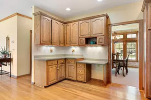 805 27th St SW, Austin, MN 55912 - Photo 17