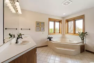 805 27th St SW, Austin, MN 55912 - Photo 33