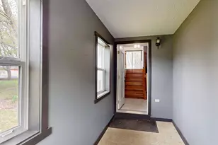 101 9th Ave NE, Dodge Center, MN 55927 - Photo 3