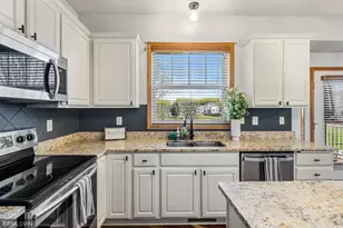 8516 Kirkwood Ln N, Maple Grove, MN 55369 - Photo 17
