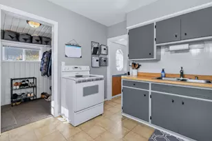210 Powell Ave, Coleraine, MN 55722 - Photo 5
