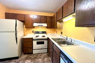 26 10th Street W, Saint Paul, MN 55102 - Photo 3