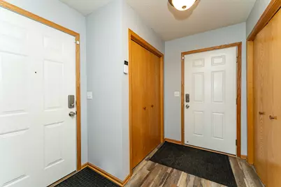 619 Pointe Court SW, Rochester, MN 55902 - Photo 3
