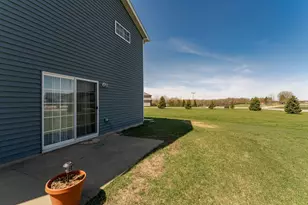 619 Pointe Ct SW, Rochester, MN 55902 - Photo 23