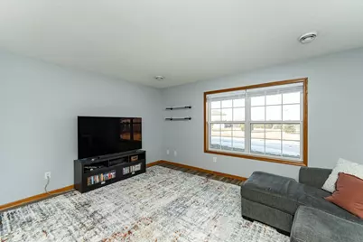 619 Pointe Court SW, Rochester, MN 55902 - Photo 9
