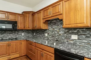 645 Ashley Ln, Owatonna, MN 55060 - Photo 9