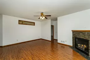645 Ashley Ln, Owatonna, MN 55060 - Photo 5