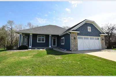 645 Lancaster Boulevard, Zumbrota, MN 55992 - Photo 5