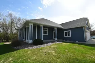 645 Lancaster Blvd, Zumbrota, MN 55992 - Photo 3