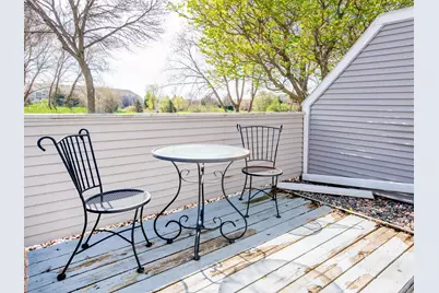 15805 24th Avenue N #F, Plymouth, MN 55447 - Photo 21