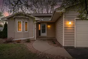 7505 Edgewood Dr, Mounds View, MN 55112 - Photo 1