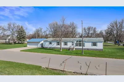501 Cedar Street, Milroy, MN 56263 - Photo 3