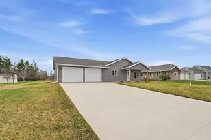 1504 Jasmine Dr, Alexandria, MN 56308 - Photo 5