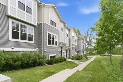 2864 Lexington Place N, Roseville, MN 55113 - Photo 9