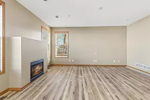 9980 Wildflower Dr, Eden Prairie, MN 55347 - Photo 11