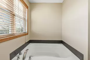 9980 Wildflower Dr, Eden Prairie, MN 55347 - Photo 19