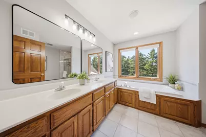 869 Mendakota Court, Mendota Heights, MN 55120 - Photo 27