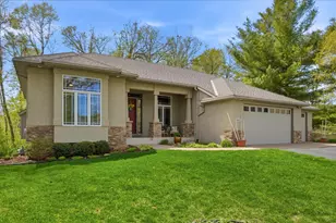 9447 Woodridge Ct, Savage, MN 55378 - Photo 3