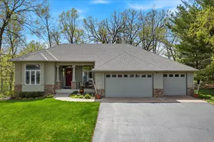 9447 Woodridge Ct, Savage, MN 55378 - Photo 43