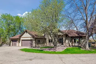 3861 Lone Cedar Ln, Chanhassen, MN 55318 - Photo 3