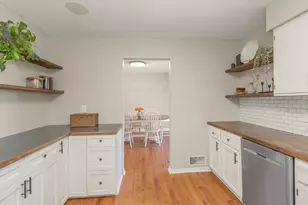 1661 Hilo Ave N, Oakdale, MN 55128 - Photo 9