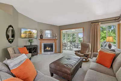 1867 Merlot Curve, Eagan, MN 55122 - Photo 3