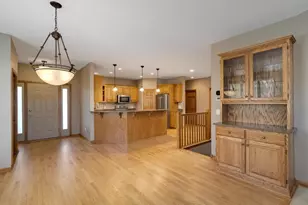20588 Kearney Path, Lakeville, MN 55044 - Photo 9