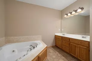 20588 Kearney Path, Lakeville, MN 55044 - Photo 29
