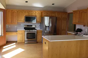 1617 Alvina St, Red Wing, MN 55066 - Photo 3