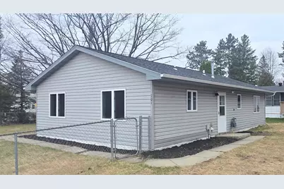 101 E 45th Street, Hibbing, MN 55746 - Photo 1