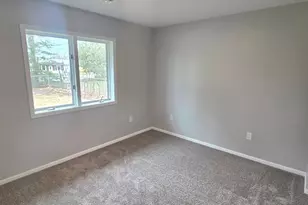 101 E 45th St, Hibbing, MN 55746 - Photo 5