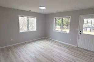 101 E 45th St, Hibbing, MN 55746 - Photo 3