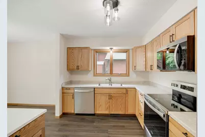 8128 Dawn Avenue, Inver Grove Heights, MN 55076 - Photo 9