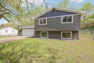 8128 Dawn Ave, Inver Grove Heights, MN 55076 - Photo 3