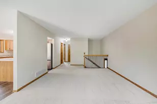 8128 Dawn Ave, Inver Grove Heights, MN 55076 - Photo 17