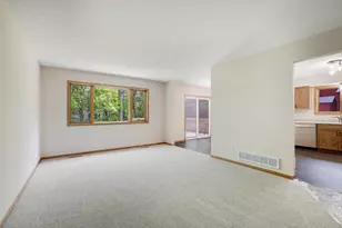8128 Dawn Ave, Inver Grove Heights, MN 55076 - Photo 15